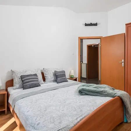 Apartment Bella Vista - Opa101 By Interhome